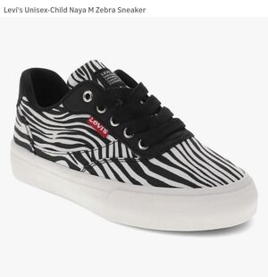 🌙 NWOT Levi's Black and White Zebra Sneakers